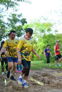 BIB: 0837, 0313
                            <button type="button" onclick="openModal(4966187)" class="btn btn-primary btn-sm float-right btn-popup" data-toggle="modal" data-target=".modal-high-quality">
                        <i class="fas fa-shopping-cart"></i> Add to Cart
                    </button>
                                            <button type="button" onclick="isThisMe(4966187, true)" class="btn btn-success btn-sm float-right btn-popup btn-isme hidden" data-toggle="tooltip" data-placement="bottom" title="นี่คือรูปของคุณใช่ไหม คลิกที่นี่เพื่อเอาเข้าอัลบั้ม">
                        <i class="fas fa-plus"></i> Add to album
                    </button>
                    <button type="button" onclick="isThisMe(4966187, false)" class="btn btn-warning btn-sm float-right btn-popup btn-isnotme hidden">
                        <i class="fas fa-ban"></i> Remove from album
                    </button>