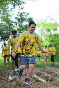 BIB: 0915, 
                            <button type="button" onclick="openModal(4966106)" class="btn btn-primary btn-sm float-right btn-popup" data-toggle="modal" data-target=".modal-high-quality">
                        <i class="fas fa-shopping-cart"></i> Add to Cart
                    </button>
                                            <button type="button" onclick="isThisMe(4966106, true)" class="btn btn-success btn-sm float-right btn-popup btn-isme hidden" data-toggle="tooltip" data-placement="bottom" title="นี่คือรูปของคุณใช่ไหม คลิกที่นี่เพื่อเอาเข้าอัลบั้ม">
                        <i class="fas fa-plus"></i> Add to album
                    </button>
                    <button type="button" onclick="isThisMe(4966106, false)" class="btn btn-warning btn-sm float-right btn-popup btn-isnotme hidden">
                        <i class="fas fa-ban"></i> Remove from album
                    </button>