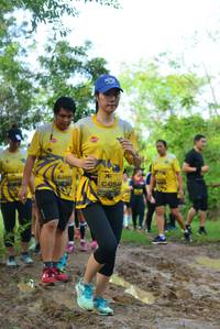 BIB: 1093, 0544
                            <button type="button" onclick="openModal(4966068)" class="btn btn-primary btn-sm float-right btn-popup" data-toggle="modal" data-target=".modal-high-quality">
                        <i class="fas fa-shopping-cart"></i> Add to Cart
                    </button>
                                            <button type="button" onclick="isThisMe(4966068, true)" class="btn btn-success btn-sm float-right btn-popup btn-isme hidden" data-toggle="tooltip" data-placement="bottom" title="นี่คือรูปของคุณใช่ไหม คลิกที่นี่เพื่อเอาเข้าอัลบั้ม">
                        <i class="fas fa-plus"></i> Add to album
                    </button>
                    <button type="button" onclick="isThisMe(4966068, false)" class="btn btn-warning btn-sm float-right btn-popup btn-isnotme hidden">
                        <i class="fas fa-ban"></i> Remove from album
                    </button>