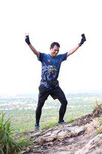 BIB: 0178
                            <button type="button" onclick="openModal(5069595)" class="btn btn-primary btn-sm float-right btn-popup" data-toggle="modal" data-target=".modal-high-quality">
                        <i class="fas fa-shopping-cart"></i> Add to Cart
                    </button>
                                            <button type="button" onclick="isThisMe(5069595, true)" class="btn btn-success btn-sm float-right btn-popup btn-isme hidden" data-toggle="tooltip" data-placement="bottom" title="นี่คือรูปของคุณใช่ไหม คลิกที่นี่เพื่อเอาเข้าอัลบั้ม">
                        <i class="fas fa-plus"></i> Add to album
                    </button>
                    <button type="button" onclick="isThisMe(5069595, false)" class="btn btn-warning btn-sm float-right btn-popup btn-isnotme hidden">
                        <i class="fas fa-ban"></i> Remove from album
                    </button>