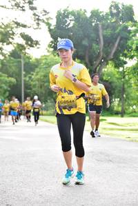BIB: 544
                            <button type="button" onclick="openModal(5060516)" class="btn btn-primary btn-sm float-right btn-popup" data-toggle="modal" data-target=".modal-high-quality">
                        <i class="fas fa-shopping-cart"></i> Add to Cart
                    </button>
                                            <button type="button" onclick="isThisMe(5060516, true)" class="btn btn-success btn-sm float-right btn-popup btn-isme hidden" data-toggle="tooltip" data-placement="bottom" title="นี่คือรูปของคุณใช่ไหม คลิกที่นี่เพื่อเอาเข้าอัลบั้ม">
                        <i class="fas fa-plus"></i> Add to album
                    </button>
                    <button type="button" onclick="isThisMe(5060516, false)" class="btn btn-warning btn-sm float-right btn-popup btn-isnotme hidden">
                        <i class="fas fa-ban"></i> Remove from album
                    </button>