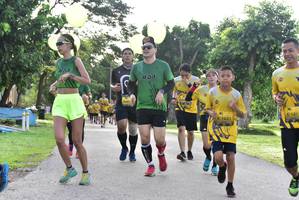 BIB: 121, 1221, 
                            <button type="button" onclick="openModal(5059633)" class="btn btn-primary btn-sm float-right btn-popup" data-toggle="modal" data-target=".modal-high-quality">
                        <i class="fas fa-shopping-cart"></i> Add to Cart
                    </button>
                                            <button type="button" onclick="isThisMe(5059633, true)" class="btn btn-success btn-sm float-right btn-popup btn-isme hidden" data-toggle="tooltip" data-placement="bottom" title="นี่คือรูปของคุณใช่ไหม คลิกที่นี่เพื่อเอาเข้าอัลบั้ม">
                        <i class="fas fa-plus"></i> Add to album
                    </button>
                    <button type="button" onclick="isThisMe(5059633, false)" class="btn btn-warning btn-sm float-right btn-popup btn-isnotme hidden">
                        <i class="fas fa-ban"></i> Remove from album
                    </button>