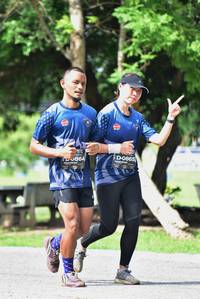 BIB: 0865, 0864
                            <button type="button" onclick="openModal(4960433)" class="btn btn-primary btn-sm float-right btn-popup" data-toggle="modal" data-target=".modal-high-quality">
                        <i class="fas fa-shopping-cart"></i> Add to Cart
                    </button>
                                            <button type="button" onclick="isThisMe(4960433, true)" class="btn btn-success btn-sm float-right btn-popup btn-isme hidden" data-toggle="tooltip" data-placement="bottom" title="นี่คือรูปของคุณใช่ไหม คลิกที่นี่เพื่อเอาเข้าอัลบั้ม">
                        <i class="fas fa-plus"></i> Add to album
                    </button>
                    <button type="button" onclick="isThisMe(4960433, false)" class="btn btn-warning btn-sm float-right btn-popup btn-isnotme hidden">
                        <i class="fas fa-ban"></i> Remove from album
                    </button>