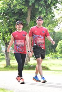 BIB: 0323, 0322
                            <button type="button" onclick="openModal(5009404)" class="btn btn-primary btn-sm float-right btn-popup" data-toggle="modal" data-target=".modal-high-quality">
                        <i class="fas fa-shopping-cart"></i> Add to Cart
                    </button>
                                            <button type="button" onclick="isThisMe(5009404, true)" class="btn btn-success btn-sm float-right btn-popup btn-isme hidden" data-toggle="tooltip" data-placement="bottom" title="นี่คือรูปของคุณใช่ไหม คลิกที่นี่เพื่อเอาเข้าอัลบั้ม">
                        <i class="fas fa-plus"></i> Add to album
                    </button>
                    <button type="button" onclick="isThisMe(5009404, false)" class="btn btn-warning btn-sm float-right btn-popup btn-isnotme hidden">
                        <i class="fas fa-ban"></i> Remove from album
                    </button>