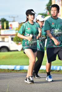 BIB: 492, 440
                            <button type="button" onclick="openModal(5058107)" class="btn btn-primary btn-sm float-right btn-popup" data-toggle="modal" data-target=".modal-high-quality">
                        <i class="fas fa-shopping-cart"></i> Add to Cart
                    </button>
                                            <button type="button" onclick="isThisMe(5058107, true)" class="btn btn-success btn-sm float-right btn-popup btn-isme hidden" data-toggle="tooltip" data-placement="bottom" title="นี่คือรูปของคุณใช่ไหม คลิกที่นี่เพื่อเอาเข้าอัลบั้ม">
                        <i class="fas fa-plus"></i> Add to album
                    </button>
                    <button type="button" onclick="isThisMe(5058107, false)" class="btn btn-warning btn-sm float-right btn-popup btn-isnotme hidden">
                        <i class="fas fa-ban"></i> Remove from album
                    </button>