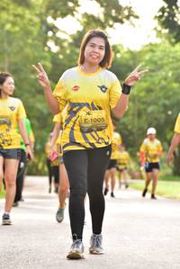 BIB: 1005
                            <button type="button" onclick="openModal(5060533)" class="btn btn-primary btn-sm float-right btn-popup" data-toggle="modal" data-target=".modal-high-quality">
                        <i class="fas fa-shopping-cart"></i> Add to Cart
                    </button>
                                            <button type="button" onclick="isThisMe(5060533, true)" class="btn btn-success btn-sm float-right btn-popup btn-isme hidden" data-toggle="tooltip" data-placement="bottom" title="นี่คือรูปของคุณใช่ไหม คลิกที่นี่เพื่อเอาเข้าอัลบั้ม">
                        <i class="fas fa-plus"></i> Add to album
                    </button>
                    <button type="button" onclick="isThisMe(5060533, false)" class="btn btn-warning btn-sm float-right btn-popup btn-isnotme hidden">
                        <i class="fas fa-ban"></i> Remove from album
                    </button>