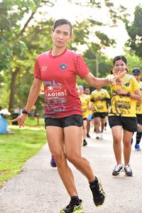 BIB: 0165, 0184
                            <button type="button" onclick="openModal(5060486)" class="btn btn-primary btn-sm float-right btn-popup" data-toggle="modal" data-target=".modal-high-quality">
                        <i class="fas fa-shopping-cart"></i> Add to Cart
                    </button>
                                            <button type="button" onclick="isThisMe(5060486, true)" class="btn btn-success btn-sm float-right btn-popup btn-isme hidden" data-toggle="tooltip" data-placement="bottom" title="นี่คือรูปของคุณใช่ไหม คลิกที่นี่เพื่อเอาเข้าอัลบั้ม">
                        <i class="fas fa-plus"></i> Add to album
                    </button>
                    <button type="button" onclick="isThisMe(5060486, false)" class="btn btn-warning btn-sm float-right btn-popup btn-isnotme hidden">
                        <i class="fas fa-ban"></i> Remove from album
                    </button>
