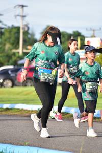 BIB: 0702
                            <button type="button" onclick="openModal(5058047)" class="btn btn-primary btn-sm float-right btn-popup" data-toggle="modal" data-target=".modal-high-quality">
                        <i class="fas fa-shopping-cart"></i> Add to Cart
                    </button>
                                            <button type="button" onclick="isThisMe(5058047, true)" class="btn btn-success btn-sm float-right btn-popup btn-isme hidden" data-toggle="tooltip" data-placement="bottom" title="นี่คือรูปของคุณใช่ไหม คลิกที่นี่เพื่อเอาเข้าอัลบั้ม">
                        <i class="fas fa-plus"></i> Add to album
                    </button>
                    <button type="button" onclick="isThisMe(5058047, false)" class="btn btn-warning btn-sm float-right btn-popup btn-isnotme hidden">
                        <i class="fas fa-ban"></i> Remove from album
                    </button>