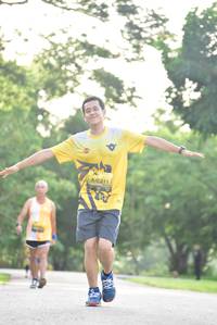 BIB: 0211
                            <button type="button" onclick="openModal(5059051)" class="btn btn-primary btn-sm float-right btn-popup" data-toggle="modal" data-target=".modal-high-quality">
                        <i class="fas fa-shopping-cart"></i> Add to Cart
                    </button>
                                            <button type="button" onclick="isThisMe(5059051, true)" class="btn btn-success btn-sm float-right btn-popup btn-isme hidden" data-toggle="tooltip" data-placement="bottom" title="นี่คือรูปของคุณใช่ไหม คลิกที่นี่เพื่อเอาเข้าอัลบั้ม">
                        <i class="fas fa-plus"></i> Add to album
                    </button>
                    <button type="button" onclick="isThisMe(5059051, false)" class="btn btn-warning btn-sm float-right btn-popup btn-isnotme hidden">
                        <i class="fas fa-ban"></i> Remove from album
                    </button>