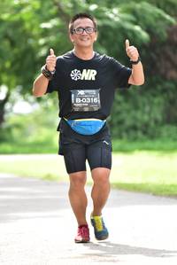 BIB: 0316
                            <button type="button" onclick="openModal(4989636)" class="btn btn-primary btn-sm float-right btn-popup" data-toggle="modal" data-target=".modal-high-quality">
                        <i class="fas fa-shopping-cart"></i> Add to Cart
                    </button>
                                            <button type="button" onclick="isThisMe(4989636, true)" class="btn btn-success btn-sm float-right btn-popup btn-isme hidden" data-toggle="tooltip" data-placement="bottom" title="นี่คือรูปของคุณใช่ไหม คลิกที่นี่เพื่อเอาเข้าอัลบั้ม">
                        <i class="fas fa-plus"></i> Add to album
                    </button>
                    <button type="button" onclick="isThisMe(4989636, false)" class="btn btn-warning btn-sm float-right btn-popup btn-isnotme hidden">
                        <i class="fas fa-ban"></i> Remove from album
                    </button>