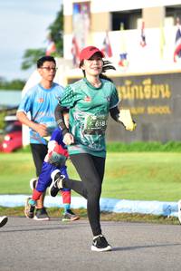 BIB: 618
                            <button type="button" onclick="openModal(5058144)" class="btn btn-primary btn-sm float-right btn-popup" data-toggle="modal" data-target=".modal-high-quality">
                        <i class="fas fa-shopping-cart"></i> Add to Cart
                    </button>
                                            <button type="button" onclick="isThisMe(5058144, true)" class="btn btn-success btn-sm float-right btn-popup btn-isme hidden" data-toggle="tooltip" data-placement="bottom" title="นี่คือรูปของคุณใช่ไหม คลิกที่นี่เพื่อเอาเข้าอัลบั้ม">
                        <i class="fas fa-plus"></i> Add to album
                    </button>
                    <button type="button" onclick="isThisMe(5058144, false)" class="btn btn-warning btn-sm float-right btn-popup btn-isnotme hidden">
                        <i class="fas fa-ban"></i> Remove from album
                    </button>