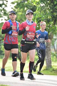 BIB: 0286, 0255, 171
                            <button type="button" onclick="openModal(5008768)" class="btn btn-primary btn-sm float-right btn-popup" data-toggle="modal" data-target=".modal-high-quality">
                        <i class="fas fa-shopping-cart"></i> Add to Cart
                    </button>
                                            <button type="button" onclick="isThisMe(5008768, true)" class="btn btn-success btn-sm float-right btn-popup btn-isme hidden" data-toggle="tooltip" data-placement="bottom" title="นี่คือรูปของคุณใช่ไหม คลิกที่นี่เพื่อเอาเข้าอัลบั้ม">
                        <i class="fas fa-plus"></i> Add to album
                    </button>
                    <button type="button" onclick="isThisMe(5008768, false)" class="btn btn-warning btn-sm float-right btn-popup btn-isnotme hidden">
                        <i class="fas fa-ban"></i> Remove from album
                    </button>