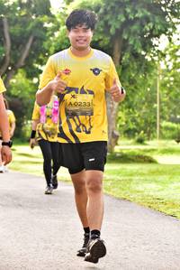 BIB: 0233
                            <button type="button" onclick="openModal(5060420)" class="btn btn-primary btn-sm float-right btn-popup" data-toggle="modal" data-target=".modal-high-quality">
                        <i class="fas fa-shopping-cart"></i> Add to Cart
                    </button>
                                            <button type="button" onclick="isThisMe(5060420, true)" class="btn btn-success btn-sm float-right btn-popup btn-isme hidden" data-toggle="tooltip" data-placement="bottom" title="นี่คือรูปของคุณใช่ไหม คลิกที่นี่เพื่อเอาเข้าอัลบั้ม">
                        <i class="fas fa-plus"></i> Add to album
                    </button>
                    <button type="button" onclick="isThisMe(5060420, false)" class="btn btn-warning btn-sm float-right btn-popup btn-isnotme hidden">
                        <i class="fas fa-ban"></i> Remove from album
                    </button>
