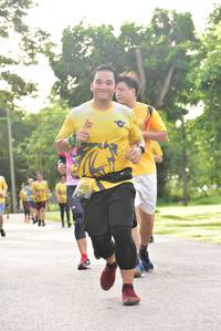 BIB: 035
                            <button type="button" onclick="openModal(5060174)" class="btn btn-primary btn-sm float-right btn-popup" data-toggle="modal" data-target=".modal-high-quality">
                        <i class="fas fa-shopping-cart"></i> Add to Cart
                    </button>
                                            <button type="button" onclick="isThisMe(5060174, true)" class="btn btn-success btn-sm float-right btn-popup btn-isme hidden" data-toggle="tooltip" data-placement="bottom" title="นี่คือรูปของคุณใช่ไหม คลิกที่นี่เพื่อเอาเข้าอัลบั้ม">
                        <i class="fas fa-plus"></i> Add to album
                    </button>
                    <button type="button" onclick="isThisMe(5060174, false)" class="btn btn-warning btn-sm float-right btn-popup btn-isnotme hidden">
                        <i class="fas fa-ban"></i> Remove from album
                    </button>