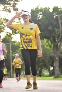 BIB: 0960
                            <button type="button" onclick="openModal(5059381)" class="btn btn-primary btn-sm float-right btn-popup" data-toggle="modal" data-target=".modal-high-quality">
                        <i class="fas fa-shopping-cart"></i> Add to Cart
                    </button>
                                            <button type="button" onclick="isThisMe(5059381, true)" class="btn btn-success btn-sm float-right btn-popup btn-isme hidden" data-toggle="tooltip" data-placement="bottom" title="นี่คือรูปของคุณใช่ไหม คลิกที่นี่เพื่อเอาเข้าอัลบั้ม">
                        <i class="fas fa-plus"></i> Add to album
                    </button>
                    <button type="button" onclick="isThisMe(5059381, false)" class="btn btn-warning btn-sm float-right btn-popup btn-isnotme hidden">
                        <i class="fas fa-ban"></i> Remove from album
                    </button>