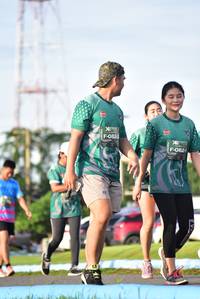 BIB: 0822, 082
                            <button type="button" onclick="openModal(5058040)" class="btn btn-primary btn-sm float-right btn-popup" data-toggle="modal" data-target=".modal-high-quality">
                        <i class="fas fa-shopping-cart"></i> Add to Cart
                    </button>
                                            <button type="button" onclick="isThisMe(5058040, true)" class="btn btn-success btn-sm float-right btn-popup btn-isme hidden" data-toggle="tooltip" data-placement="bottom" title="นี่คือรูปของคุณใช่ไหม คลิกที่นี่เพื่อเอาเข้าอัลบั้ม">
                        <i class="fas fa-plus"></i> Add to album
                    </button>
                    <button type="button" onclick="isThisMe(5058040, false)" class="btn btn-warning btn-sm float-right btn-popup btn-isnotme hidden">
                        <i class="fas fa-ban"></i> Remove from album
                    </button>