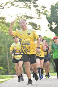 BIB: 0168, 0311
                            <button type="button" onclick="openModal(5058682)" class="btn btn-primary btn-sm float-right btn-popup" data-toggle="modal" data-target=".modal-high-quality">
                        <i class="fas fa-shopping-cart"></i> Add to Cart
                    </button>
                                            <button type="button" onclick="isThisMe(5058682, true)" class="btn btn-success btn-sm float-right btn-popup btn-isme hidden" data-toggle="tooltip" data-placement="bottom" title="นี่คือรูปของคุณใช่ไหม คลิกที่นี่เพื่อเอาเข้าอัลบั้ม">
                        <i class="fas fa-plus"></i> Add to album
                    </button>
                    <button type="button" onclick="isThisMe(5058682, false)" class="btn btn-warning btn-sm float-right btn-popup btn-isnotme hidden">
                        <i class="fas fa-ban"></i> Remove from album
                    </button>