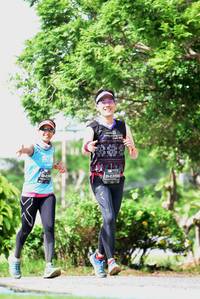 BIB: 0359
                            <button type="button" onclick="openModal(4960768)" class="btn btn-primary btn-sm float-right btn-popup" data-toggle="modal" data-target=".modal-high-quality">
                        <i class="fas fa-shopping-cart"></i> Add to Cart
                    </button>
                                            <button type="button" onclick="isThisMe(4960768, true)" class="btn btn-success btn-sm float-right btn-popup btn-isme hidden" data-toggle="tooltip" data-placement="bottom" title="นี่คือรูปของคุณใช่ไหม คลิกที่นี่เพื่อเอาเข้าอัลบั้ม">
                        <i class="fas fa-plus"></i> Add to album
                    </button>
                    <button type="button" onclick="isThisMe(4960768, false)" class="btn btn-warning btn-sm float-right btn-popup btn-isnotme hidden">
                        <i class="fas fa-ban"></i> Remove from album
                    </button>