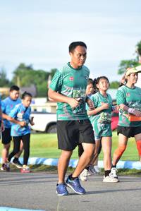 BIB: 367, 0132
                            <button type="button" onclick="openModal(5058162)" class="btn btn-primary btn-sm float-right btn-popup" data-toggle="modal" data-target=".modal-high-quality">
                        <i class="fas fa-shopping-cart"></i> Add to Cart
                    </button>
                                            <button type="button" onclick="isThisMe(5058162, true)" class="btn btn-success btn-sm float-right btn-popup btn-isme hidden" data-toggle="tooltip" data-placement="bottom" title="นี่คือรูปของคุณใช่ไหม คลิกที่นี่เพื่อเอาเข้าอัลบั้ม">
                        <i class="fas fa-plus"></i> Add to album
                    </button>
                    <button type="button" onclick="isThisMe(5058162, false)" class="btn btn-warning btn-sm float-right btn-popup btn-isnotme hidden">
                        <i class="fas fa-ban"></i> Remove from album
                    </button>