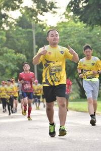 BIB: 0940
                            <button type="button" onclick="openModal(5060076)" class="btn btn-primary btn-sm float-right btn-popup" data-toggle="modal" data-target=".modal-high-quality">
                        <i class="fas fa-shopping-cart"></i> Add to Cart
                    </button>
                                            <button type="button" onclick="isThisMe(5060076, true)" class="btn btn-success btn-sm float-right btn-popup btn-isme hidden" data-toggle="tooltip" data-placement="bottom" title="นี่คือรูปของคุณใช่ไหม คลิกที่นี่เพื่อเอาเข้าอัลบั้ม">
                        <i class="fas fa-plus"></i> Add to album
                    </button>
                    <button type="button" onclick="isThisMe(5060076, false)" class="btn btn-warning btn-sm float-right btn-popup btn-isnotme hidden">
                        <i class="fas fa-ban"></i> Remove from album
                    </button>