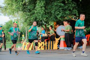 BIB: 650
                            <button type="button" onclick="openModal(5030661)" class="btn btn-primary btn-sm float-right btn-popup" data-toggle="modal" data-target=".modal-high-quality">
                        <i class="fas fa-shopping-cart"></i> Add to Cart
                    </button>
                                            <button type="button" onclick="isThisMe(5030661, true)" class="btn btn-success btn-sm float-right btn-popup btn-isme hidden" data-toggle="tooltip" data-placement="bottom" title="นี่คือรูปของคุณใช่ไหม คลิกที่นี่เพื่อเอาเข้าอัลบั้ม">
                        <i class="fas fa-plus"></i> Add to album
                    </button>
                    <button type="button" onclick="isThisMe(5030661, false)" class="btn btn-warning btn-sm float-right btn-popup btn-isnotme hidden">
                        <i class="fas fa-ban"></i> Remove from album
                    </button>