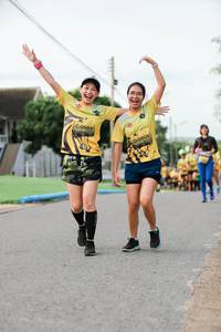 BIB: 6841, 0906
                            <button type="button" onclick="openModal(5037161)" class="btn btn-primary btn-sm float-right btn-popup" data-toggle="modal" data-target=".modal-high-quality">
                        <i class="fas fa-shopping-cart"></i> Add to Cart
                    </button>
                                            <button type="button" onclick="isThisMe(5037161, true)" class="btn btn-success btn-sm float-right btn-popup btn-isme hidden" data-toggle="tooltip" data-placement="bottom" title="นี่คือรูปของคุณใช่ไหม คลิกที่นี่เพื่อเอาเข้าอัลบั้ม">
                        <i class="fas fa-plus"></i> Add to album
                    </button>
                    <button type="button" onclick="isThisMe(5037161, false)" class="btn btn-warning btn-sm float-right btn-popup btn-isnotme hidden">
                        <i class="fas fa-ban"></i> Remove from album
                    </button>