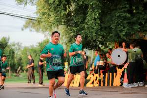 BIB: 504, 22111
                            <button type="button" onclick="openModal(5030348)" class="btn btn-primary btn-sm float-right btn-popup" data-toggle="modal" data-target=".modal-high-quality">
                        <i class="fas fa-shopping-cart"></i> Add to Cart
                    </button>
                                            <button type="button" onclick="isThisMe(5030348, true)" class="btn btn-success btn-sm float-right btn-popup btn-isme hidden" data-toggle="tooltip" data-placement="bottom" title="นี่คือรูปของคุณใช่ไหม คลิกที่นี่เพื่อเอาเข้าอัลบั้ม">
                        <i class="fas fa-plus"></i> Add to album
                    </button>
                    <button type="button" onclick="isThisMe(5030348, false)" class="btn btn-warning btn-sm float-right btn-popup btn-isnotme hidden">
                        <i class="fas fa-ban"></i> Remove from album
                    </button>