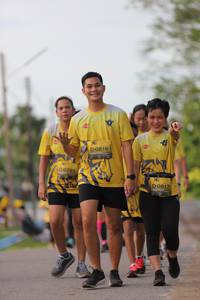 BIB: 0816, 785, 0817
                            <button type="button" onclick="openModal(5005717)" class="btn btn-primary btn-sm float-right btn-popup" data-toggle="modal" data-target=".modal-high-quality">
                        <i class="fas fa-shopping-cart"></i> Add to Cart
                    </button>
                                            <button type="button" onclick="isThisMe(5005717, true)" class="btn btn-success btn-sm float-right btn-popup btn-isme hidden" data-toggle="tooltip" data-placement="bottom" title="นี่คือรูปของคุณใช่ไหม คลิกที่นี่เพื่อเอาเข้าอัลบั้ม">
                        <i class="fas fa-plus"></i> Add to album
                    </button>
                    <button type="button" onclick="isThisMe(5005717, false)" class="btn btn-warning btn-sm float-right btn-popup btn-isnotme hidden">
                        <i class="fas fa-ban"></i> Remove from album
                    </button>