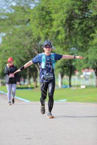 BIB: 0220
                            <button type="button" onclick="openModal(5070554)" class="btn btn-primary btn-sm float-right btn-popup" data-toggle="modal" data-target=".modal-high-quality">
                        <i class="fas fa-shopping-cart"></i> Add to Cart
                    </button>
                                            <button type="button" onclick="isThisMe(5070554, true)" class="btn btn-success btn-sm float-right btn-popup btn-isme hidden" data-toggle="tooltip" data-placement="bottom" title="นี่คือรูปของคุณใช่ไหม คลิกที่นี่เพื่อเอาเข้าอัลบั้ม">
                        <i class="fas fa-plus"></i> Add to album
                    </button>
                    <button type="button" onclick="isThisMe(5070554, false)" class="btn btn-warning btn-sm float-right btn-popup btn-isnotme hidden">
                        <i class="fas fa-ban"></i> Remove from album
                    </button>