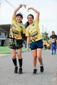 BIB: 0684, 0906
                            <button type="button" onclick="openModal(5037180)" class="btn btn-primary btn-sm float-right btn-popup" data-toggle="modal" data-target=".modal-high-quality">
                        <i class="fas fa-shopping-cart"></i> Add to Cart
                    </button>
                                            <button type="button" onclick="isThisMe(5037180, true)" class="btn btn-success btn-sm float-right btn-popup btn-isme hidden" data-toggle="tooltip" data-placement="bottom" title="นี่คือรูปของคุณใช่ไหม คลิกที่นี่เพื่อเอาเข้าอัลบั้ม">
                        <i class="fas fa-plus"></i> Add to album
                    </button>
                    <button type="button" onclick="isThisMe(5037180, false)" class="btn btn-warning btn-sm float-right btn-popup btn-isnotme hidden">
                        <i class="fas fa-ban"></i> Remove from album
                    </button>