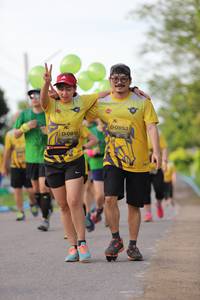BIB: 0852, 085
                            <button type="button" onclick="openModal(5000615)" class="btn btn-primary btn-sm float-right btn-popup" data-toggle="modal" data-target=".modal-high-quality">
                        <i class="fas fa-shopping-cart"></i> Add to Cart
                    </button>
                                            <button type="button" onclick="isThisMe(5000615, true)" class="btn btn-success btn-sm float-right btn-popup btn-isme hidden" data-toggle="tooltip" data-placement="bottom" title="นี่คือรูปของคุณใช่ไหม คลิกที่นี่เพื่อเอาเข้าอัลบั้ม">
                        <i class="fas fa-plus"></i> Add to album
                    </button>
                    <button type="button" onclick="isThisMe(5000615, false)" class="btn btn-warning btn-sm float-right btn-popup btn-isnotme hidden">
                        <i class="fas fa-ban"></i> Remove from album
                    </button>