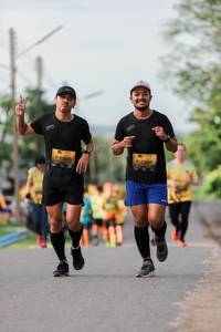 BIB: 1366, 1365
                            <button type="button" onclick="openModal(5036252)" class="btn btn-primary btn-sm float-right btn-popup" data-toggle="modal" data-target=".modal-high-quality">
                        <i class="fas fa-shopping-cart"></i> Add to Cart
                    </button>
                                            <button type="button" onclick="isThisMe(5036252, true)" class="btn btn-success btn-sm float-right btn-popup btn-isme hidden" data-toggle="tooltip" data-placement="bottom" title="นี่คือรูปของคุณใช่ไหม คลิกที่นี่เพื่อเอาเข้าอัลบั้ม">
                        <i class="fas fa-plus"></i> Add to album
                    </button>
                    <button type="button" onclick="isThisMe(5036252, false)" class="btn btn-warning btn-sm float-right btn-popup btn-isnotme hidden">
                        <i class="fas fa-ban"></i> Remove from album
                    </button>