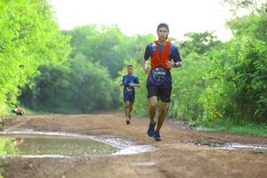 BIB: 839
                            <button type="button" onclick="openModal(5054254)" class="btn btn-primary btn-sm float-right btn-popup" data-toggle="modal" data-target=".modal-high-quality">
                        <i class="fas fa-shopping-cart"></i> Add to Cart
                    </button>
                                            <button type="button" onclick="isThisMe(5054254, true)" class="btn btn-success btn-sm float-right btn-popup btn-isme hidden" data-toggle="tooltip" data-placement="bottom" title="นี่คือรูปของคุณใช่ไหม คลิกที่นี่เพื่อเอาเข้าอัลบั้ม">
                        <i class="fas fa-plus"></i> Add to album
                    </button>
                    <button type="button" onclick="isThisMe(5054254, false)" class="btn btn-warning btn-sm float-right btn-popup btn-isnotme hidden">
                        <i class="fas fa-ban"></i> Remove from album
                    </button>