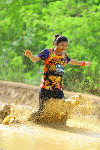 BIB: 589
                            <button type="button" onclick="openModal(5015114)" class="btn btn-primary btn-sm float-right btn-popup" data-toggle="modal" data-target=".modal-high-quality">
                        <i class="fas fa-shopping-cart"></i> Add to Cart
                    </button>
                                            <button type="button" onclick="isThisMe(5015114, true)" class="btn btn-success btn-sm float-right btn-popup btn-isme hidden" data-toggle="tooltip" data-placement="bottom" title="นี่คือรูปของคุณใช่ไหม คลิกที่นี่เพื่อเอาเข้าอัลบั้ม">
                        <i class="fas fa-plus"></i> Add to album
                    </button>
                    <button type="button" onclick="isThisMe(5015114, false)" class="btn btn-warning btn-sm float-right btn-popup btn-isnotme hidden">
                        <i class="fas fa-ban"></i> Remove from album
                    </button>