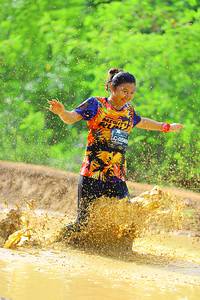 BIB: 0589
                            <button type="button" onclick="openModal(5246133)" class="btn btn-primary btn-sm float-right btn-popup" data-toggle="modal" data-target=".modal-high-quality">
                        <i class="fas fa-shopping-cart"></i> Add to Cart
                    </button>
                                            <button type="button" onclick="isThisMe(5246133, true)" class="btn btn-success btn-sm float-right btn-popup btn-isme hidden" data-toggle="tooltip" data-placement="bottom" title="นี่คือรูปของคุณใช่ไหม คลิกที่นี่เพื่อเอาเข้าอัลบั้ม">
                        <i class="fas fa-plus"></i> Add to album
                    </button>
                    <button type="button" onclick="isThisMe(5246133, false)" class="btn btn-warning btn-sm float-right btn-popup btn-isnotme hidden">
                        <i class="fas fa-ban"></i> Remove from album
                    </button>