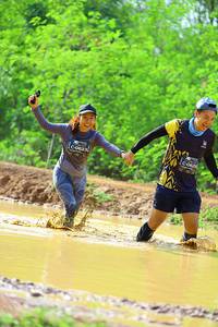 BIB: 0629, 0623
                            <button type="button" onclick="openModal(5246033)" class="btn btn-primary btn-sm float-right btn-popup" data-toggle="modal" data-target=".modal-high-quality">
                        <i class="fas fa-shopping-cart"></i> Add to Cart
                    </button>
                                            <button type="button" onclick="isThisMe(5246033, true)" class="btn btn-success btn-sm float-right btn-popup btn-isme hidden" data-toggle="tooltip" data-placement="bottom" title="นี่คือรูปของคุณใช่ไหม คลิกที่นี่เพื่อเอาเข้าอัลบั้ม">
                        <i class="fas fa-plus"></i> Add to album
                    </button>
                    <button type="button" onclick="isThisMe(5246033, false)" class="btn btn-warning btn-sm float-right btn-popup btn-isnotme hidden">
                        <i class="fas fa-ban"></i> Remove from album
                    </button>