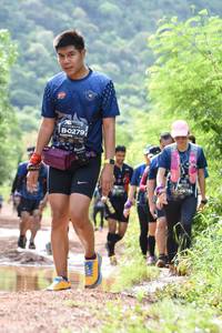 BIB: 0279, 5782
                            <button type="button" onclick="openModal(5113173)" class="btn btn-primary btn-sm float-right btn-popup" data-toggle="modal" data-target=".modal-high-quality">
                        <i class="fas fa-shopping-cart"></i> Add to Cart
                    </button>
                                            <button type="button" onclick="isThisMe(5113173, true)" class="btn btn-success btn-sm float-right btn-popup btn-isme hidden" data-toggle="tooltip" data-placement="bottom" title="นี่คือรูปของคุณใช่ไหม คลิกที่นี่เพื่อเอาเข้าอัลบั้ม">
                        <i class="fas fa-plus"></i> Add to album
                    </button>
                    <button type="button" onclick="isThisMe(5113173, false)" class="btn btn-warning btn-sm float-right btn-popup btn-isnotme hidden">
                        <i class="fas fa-ban"></i> Remove from album
                    </button>