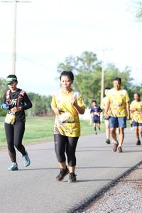 BIB: 724
                            <button type="button" onclick="openModal(5231326)" class="btn btn-primary btn-sm float-right btn-popup" data-toggle="modal" data-target=".modal-high-quality">
                        <i class="fas fa-shopping-cart"></i> Add to Cart
                    </button>
                                            <button type="button" onclick="isThisMe(5231326, true)" class="btn btn-success btn-sm float-right btn-popup btn-isme hidden" data-toggle="tooltip" data-placement="bottom" title="นี่คือรูปของคุณใช่ไหม คลิกที่นี่เพื่อเอาเข้าอัลบั้ม">
                        <i class="fas fa-plus"></i> Add to album
                    </button>
                    <button type="button" onclick="isThisMe(5231326, false)" class="btn btn-warning btn-sm float-right btn-popup btn-isnotme hidden">
                        <i class="fas fa-ban"></i> Remove from album
                    </button>