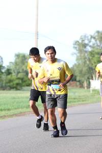 BIB: 0917
                            <button type="button" onclick="openModal(5231131)" class="btn btn-primary btn-sm float-right btn-popup" data-toggle="modal" data-target=".modal-high-quality">
                        <i class="fas fa-shopping-cart"></i> Add to Cart
                    </button>
                                            <button type="button" onclick="isThisMe(5231131, true)" class="btn btn-success btn-sm float-right btn-popup btn-isme hidden" data-toggle="tooltip" data-placement="bottom" title="นี่คือรูปของคุณใช่ไหม คลิกที่นี่เพื่อเอาเข้าอัลบั้ม">
                        <i class="fas fa-plus"></i> Add to album
                    </button>
                    <button type="button" onclick="isThisMe(5231131, false)" class="btn btn-warning btn-sm float-right btn-popup btn-isnotme hidden">
                        <i class="fas fa-ban"></i> Remove from album
                    </button>