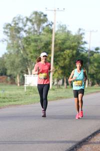 BIB: 713, 916
                            <button type="button" onclick="openModal(5230573)" class="btn btn-primary btn-sm float-right btn-popup" data-toggle="modal" data-target=".modal-high-quality">
                        <i class="fas fa-shopping-cart"></i> Add to Cart
                    </button>
                                            <button type="button" onclick="isThisMe(5230573, true)" class="btn btn-success btn-sm float-right btn-popup btn-isme hidden" data-toggle="tooltip" data-placement="bottom" title="นี่คือรูปของคุณใช่ไหม คลิกที่นี่เพื่อเอาเข้าอัลบั้ม">
                        <i class="fas fa-plus"></i> Add to album
                    </button>
                    <button type="button" onclick="isThisMe(5230573, false)" class="btn btn-warning btn-sm float-right btn-popup btn-isnotme hidden">
                        <i class="fas fa-ban"></i> Remove from album
                    </button>