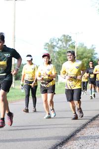 BIB: 0852
                            <button type="button" onclick="openModal(5232639)" class="btn btn-primary btn-sm float-right btn-popup" data-toggle="modal" data-target=".modal-high-quality">
                        <i class="fas fa-shopping-cart"></i> Add to Cart
                    </button>
                                            <button type="button" onclick="isThisMe(5232639, true)" class="btn btn-success btn-sm float-right btn-popup btn-isme hidden" data-toggle="tooltip" data-placement="bottom" title="นี่คือรูปของคุณใช่ไหม คลิกที่นี่เพื่อเอาเข้าอัลบั้ม">
                        <i class="fas fa-plus"></i> Add to album
                    </button>
                    <button type="button" onclick="isThisMe(5232639, false)" class="btn btn-warning btn-sm float-right btn-popup btn-isnotme hidden">
                        <i class="fas fa-ban"></i> Remove from album
                    </button>