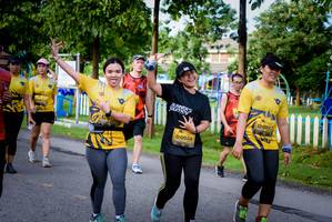 BIB: 0927, 0928, 
                            <button type="button" onclick="openModal(5124668)" class="btn btn-primary btn-sm float-right btn-popup" data-toggle="modal" data-target=".modal-high-quality">
                        <i class="fas fa-shopping-cart"></i> Add to Cart
                    </button>
                                            <button type="button" onclick="isThisMe(5124668, true)" class="btn btn-success btn-sm float-right btn-popup btn-isme hidden" data-toggle="tooltip" data-placement="bottom" title="นี่คือรูปของคุณใช่ไหม คลิกที่นี่เพื่อเอาเข้าอัลบั้ม">
                        <i class="fas fa-plus"></i> Add to album
                    </button>
                    <button type="button" onclick="isThisMe(5124668, false)" class="btn btn-warning btn-sm float-right btn-popup btn-isnotme hidden">
                        <i class="fas fa-ban"></i> Remove from album
                    </button>
