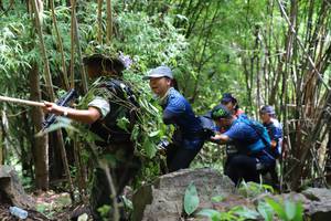 BIB: 
                            <button type="button" onclick="openModal(5117233)" class="btn btn-primary btn-sm float-right btn-popup" data-toggle="modal" data-target=".modal-high-quality">
                        <i class="fas fa-shopping-cart"></i> Add to Cart
                    </button>
                                            <button type="button" onclick="isThisMe(5117233, true)" class="btn btn-success btn-sm float-right btn-popup btn-isme hidden" data-toggle="tooltip" data-placement="bottom" title="นี่คือรูปของคุณใช่ไหม คลิกที่นี่เพื่อเอาเข้าอัลบั้ม">
                        <i class="fas fa-plus"></i> Add to album
                    </button>
                    <button type="button" onclick="isThisMe(5117233, false)" class="btn btn-warning btn-sm float-right btn-popup btn-isnotme hidden">
                        <i class="fas fa-ban"></i> Remove from album
                    </button>