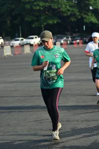 BIB: 186
                            <button type="button" onclick="openModal(4926119)" class="btn btn-primary btn-sm float-right btn-popup" data-toggle="modal" data-target=".modal-high-quality">
                        <i class="fas fa-shopping-cart"></i> Add to Cart
                    </button>
                                            <button type="button" onclick="isThisMe(4926119, true)" class="btn btn-success btn-sm float-right btn-popup btn-isme hidden" data-toggle="tooltip" data-placement="bottom" title="นี่คือรูปของคุณใช่ไหม คลิกที่นี่เพื่อเอาเข้าอัลบั้ม">
                        <i class="fas fa-plus"></i> Add to album
                    </button>
                    <button type="button" onclick="isThisMe(4926119, false)" class="btn btn-warning btn-sm float-right btn-popup btn-isnotme hidden">
                        <i class="fas fa-ban"></i> Remove from album
                    </button>