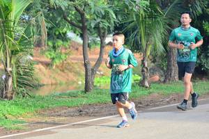 BIB: 460
                            <button type="button" onclick="openModal(4890838)" class="btn btn-primary btn-sm float-right btn-popup" data-toggle="modal" data-target=".modal-high-quality">
                        <i class="fas fa-shopping-cart"></i> Add to Cart
                    </button>
                                            <button type="button" onclick="isThisMe(4890838, true)" class="btn btn-success btn-sm float-right btn-popup btn-isme hidden" data-toggle="tooltip" data-placement="bottom" title="นี่คือรูปของคุณใช่ไหม คลิกที่นี่เพื่อเอาเข้าอัลบั้ม">
                        <i class="fas fa-plus"></i> Add to album
                    </button>
                    <button type="button" onclick="isThisMe(4890838, false)" class="btn btn-warning btn-sm float-right btn-popup btn-isnotme hidden">
                        <i class="fas fa-ban"></i> Remove from album
                    </button>