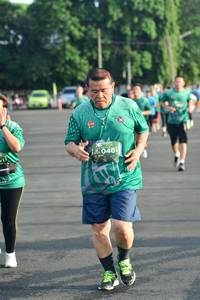 BIB: 046
                            <button type="button" onclick="openModal(4920692)" class="btn btn-primary btn-sm float-right btn-popup" data-toggle="modal" data-target=".modal-high-quality">
                        <i class="fas fa-shopping-cart"></i> Add to Cart
                    </button>
                                            <button type="button" onclick="isThisMe(4920692, true)" class="btn btn-success btn-sm float-right btn-popup btn-isme hidden" data-toggle="tooltip" data-placement="bottom" title="นี่คือรูปของคุณใช่ไหม คลิกที่นี่เพื่อเอาเข้าอัลบั้ม">
                        <i class="fas fa-plus"></i> Add to album
                    </button>
                    <button type="button" onclick="isThisMe(4920692, false)" class="btn btn-warning btn-sm float-right btn-popup btn-isnotme hidden">
                        <i class="fas fa-ban"></i> Remove from album
                    </button>