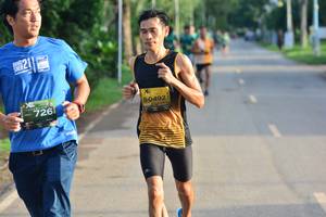 BIB: 726, 0492
                            <button type="button" onclick="openModal(4889807)" class="btn btn-primary btn-sm float-right btn-popup" data-toggle="modal" data-target=".modal-high-quality">
                        <i class="fas fa-shopping-cart"></i> Add to Cart
                    </button>
                                            <button type="button" onclick="isThisMe(4889807, true)" class="btn btn-success btn-sm float-right btn-popup btn-isme hidden" data-toggle="tooltip" data-placement="bottom" title="นี่คือรูปของคุณใช่ไหม คลิกที่นี่เพื่อเอาเข้าอัลบั้ม">
                        <i class="fas fa-plus"></i> Add to album
                    </button>
                    <button type="button" onclick="isThisMe(4889807, false)" class="btn btn-warning btn-sm float-right btn-popup btn-isnotme hidden">
                        <i class="fas fa-ban"></i> Remove from album
                    </button>