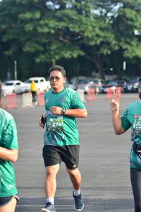 BIB: 274
                            <button type="button" onclick="openModal(4903007)" class="btn btn-primary btn-sm float-right btn-popup" data-toggle="modal" data-target=".modal-high-quality">
                        <i class="fas fa-shopping-cart"></i> Add to Cart
                    </button>
                                            <button type="button" onclick="isThisMe(4903007, true)" class="btn btn-success btn-sm float-right btn-popup btn-isme hidden" data-toggle="tooltip" data-placement="bottom" title="นี่คือรูปของคุณใช่ไหม คลิกที่นี่เพื่อเอาเข้าอัลบั้ม">
                        <i class="fas fa-plus"></i> Add to album
                    </button>
                    <button type="button" onclick="isThisMe(4903007, false)" class="btn btn-warning btn-sm float-right btn-popup btn-isnotme hidden">
                        <i class="fas fa-ban"></i> Remove from album
                    </button>