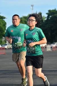 BIB: 112
                            <button type="button" onclick="openModal(4951017)" class="btn btn-primary btn-sm float-right btn-popup" data-toggle="modal" data-target=".modal-high-quality">
                        <i class="fas fa-shopping-cart"></i> Add to Cart
                    </button>
                                            <button type="button" onclick="isThisMe(4951017, true)" class="btn btn-success btn-sm float-right btn-popup btn-isme hidden" data-toggle="tooltip" data-placement="bottom" title="นี่คือรูปของคุณใช่ไหม คลิกที่นี่เพื่อเอาเข้าอัลบั้ม">
                        <i class="fas fa-plus"></i> Add to album
                    </button>
                    <button type="button" onclick="isThisMe(4951017, false)" class="btn btn-warning btn-sm float-right btn-popup btn-isnotme hidden">
                        <i class="fas fa-ban"></i> Remove from album
                    </button>