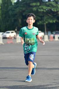 BIB: 6131
                            <button type="button" onclick="openModal(4949213)" class="btn btn-primary btn-sm float-right btn-popup" data-toggle="modal" data-target=".modal-high-quality">
                        <i class="fas fa-shopping-cart"></i> Add to Cart
                    </button>
                                            <button type="button" onclick="isThisMe(4949213, true)" class="btn btn-success btn-sm float-right btn-popup btn-isme hidden" data-toggle="tooltip" data-placement="bottom" title="นี่คือรูปของคุณใช่ไหม คลิกที่นี่เพื่อเอาเข้าอัลบั้ม">
                        <i class="fas fa-plus"></i> Add to album
                    </button>
                    <button type="button" onclick="isThisMe(4949213, false)" class="btn btn-warning btn-sm float-right btn-popup btn-isnotme hidden">
                        <i class="fas fa-ban"></i> Remove from album
                    </button>